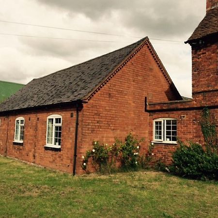 Illshaw Heath Farm Guest Lodge Hockley Heath Buitenkant foto